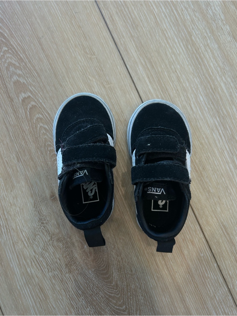 NWOT Vans Kids Black & White Velcro Skate Sneakers